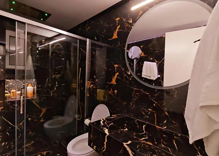 Brilliant Marbel Nest Апартаменты Тирана